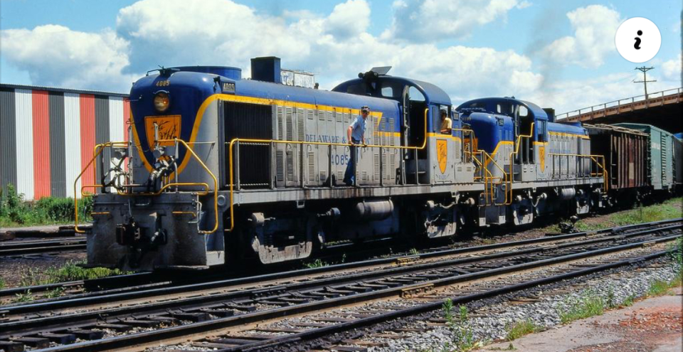 884E3104-8AAD-4577-9E7A-06EF08329775 a train on a steel track
